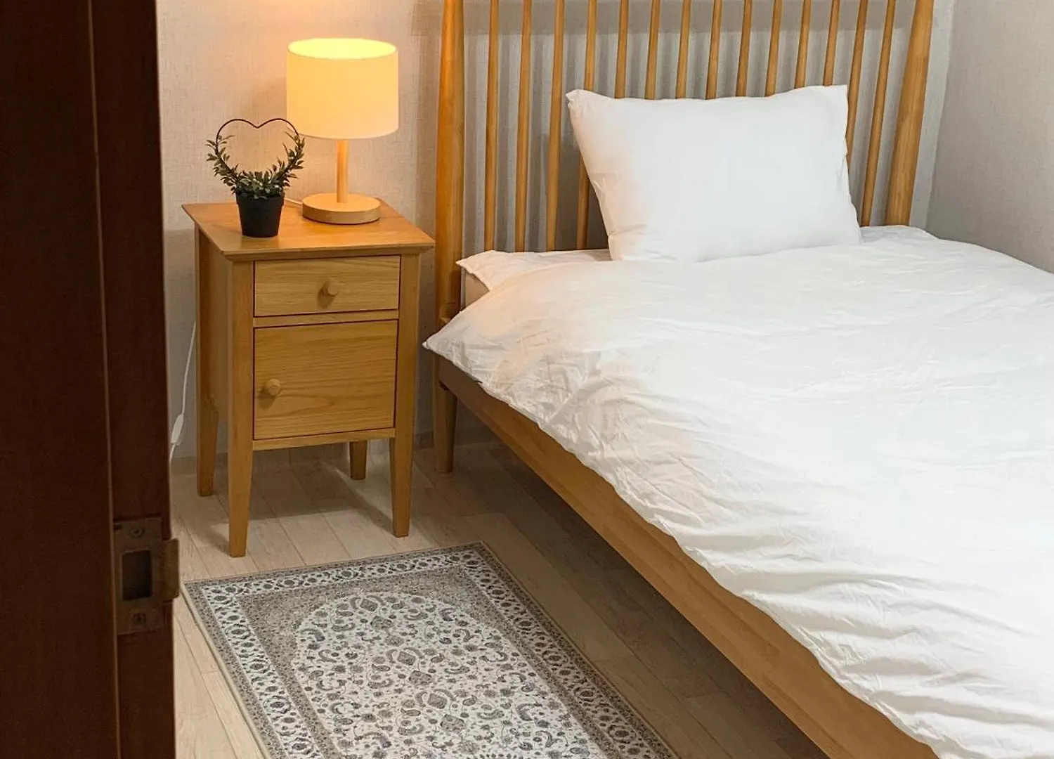Seoul Center Detached House, Re Stay